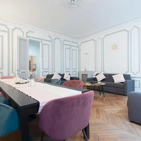 Dreamyflat - Champs Elysees Aparthotel 3*