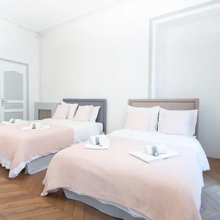Dreamyflat - Champs Elysees Aparthotel 3*